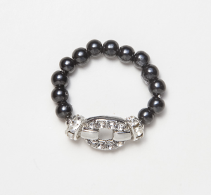 black beaded stretch ring with silver belt buckle