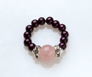 Burgundy beaded stretch ring with rose quartz accent bead